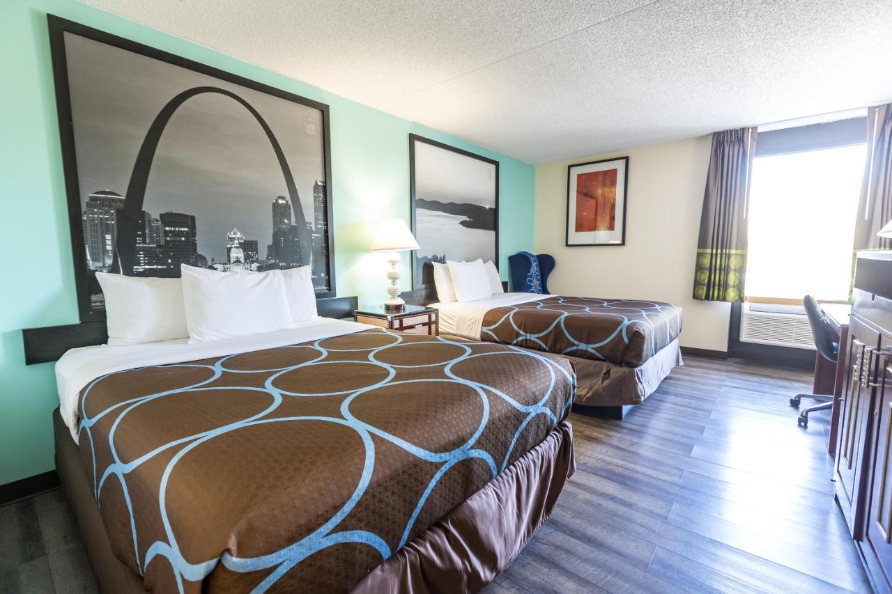 | Super 8 by Wyndham Branson/Andy Williams Theatre