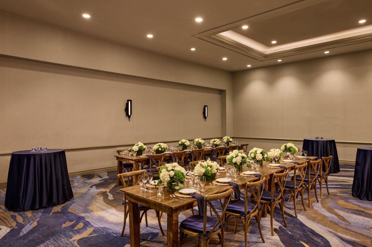 | Marriott Marina del Rey