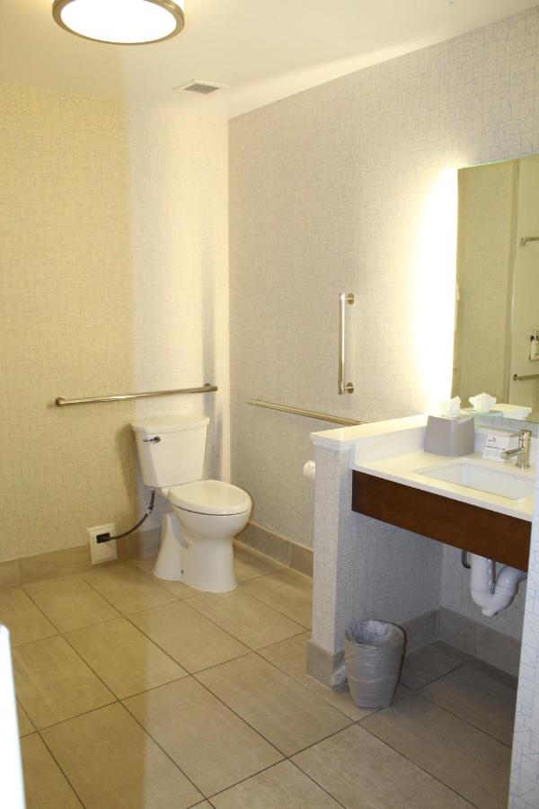 | Holiday Inn Express and Suites Gettysburg, an IHG Hotel