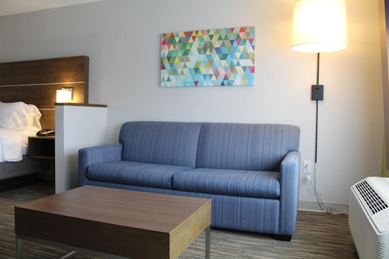 Suite with Two Beds - Non-Smoking at Holiday Inn Express and Suites Gettysburg by IHG