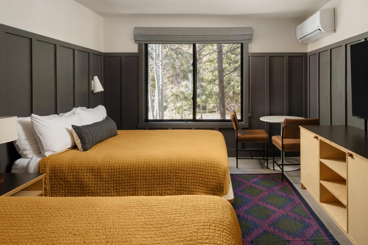 Queen Room with Two Queen Beds at The Coachman Hotel