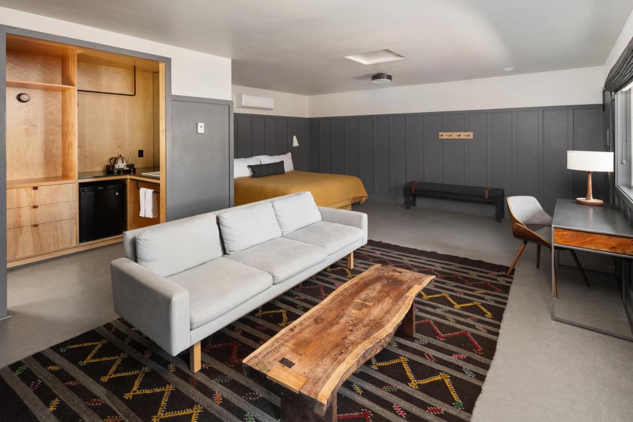 King Suite at The Coachman Hotel