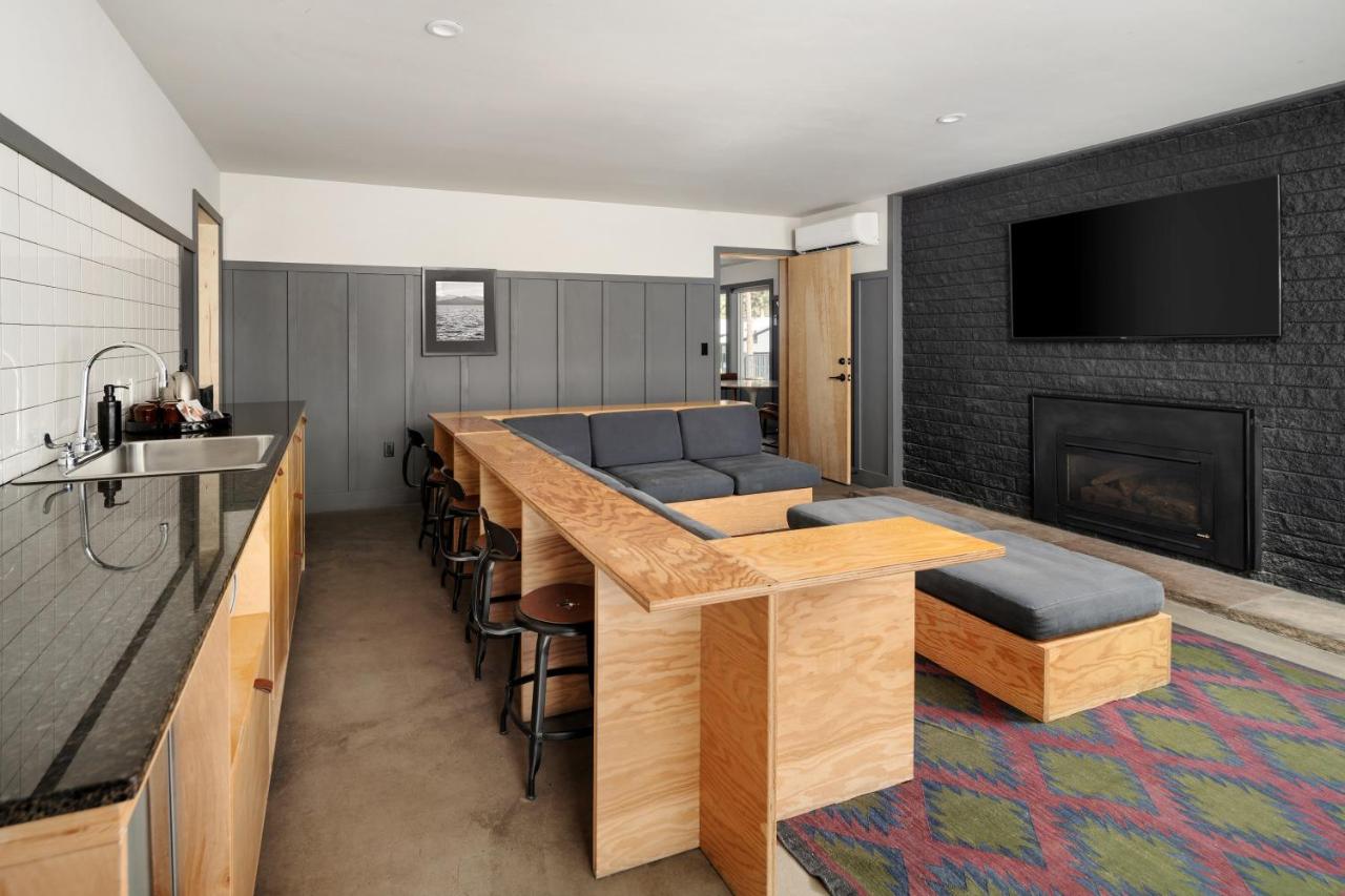 Three-Bedroom Suite at The Coachman Hotel