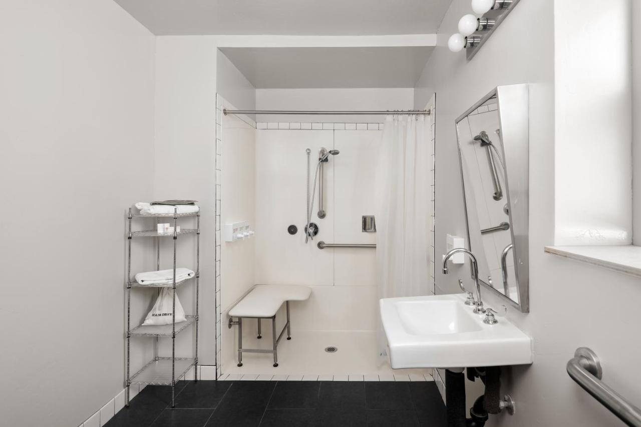 Double Room - Disability Access at The Coachman Hotel
