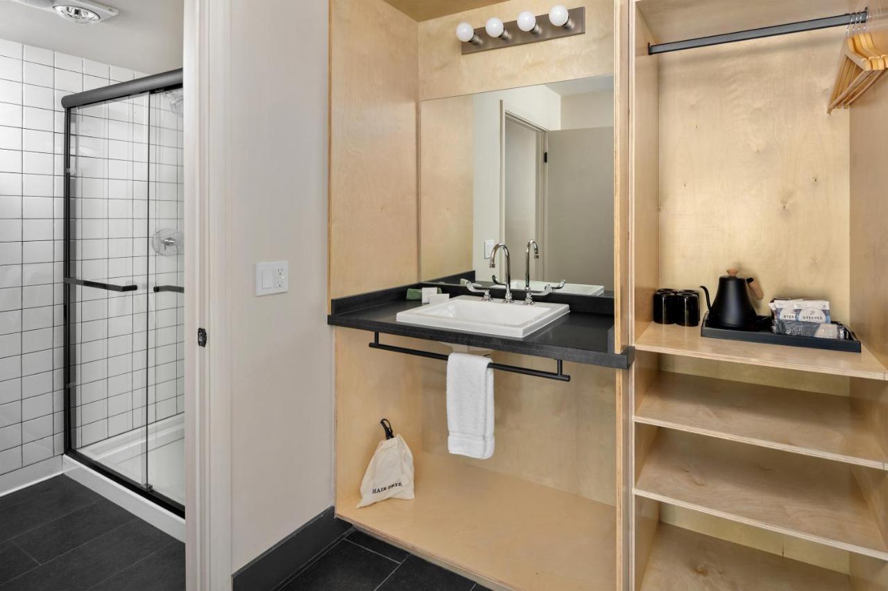 Quadruple Room with Balcony at The Coachman Hotel