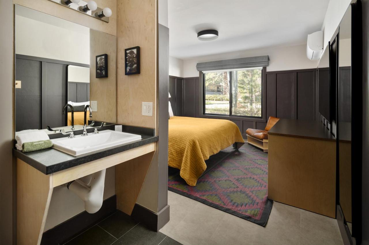 King Room - Disability Access at The Coachman Hotel