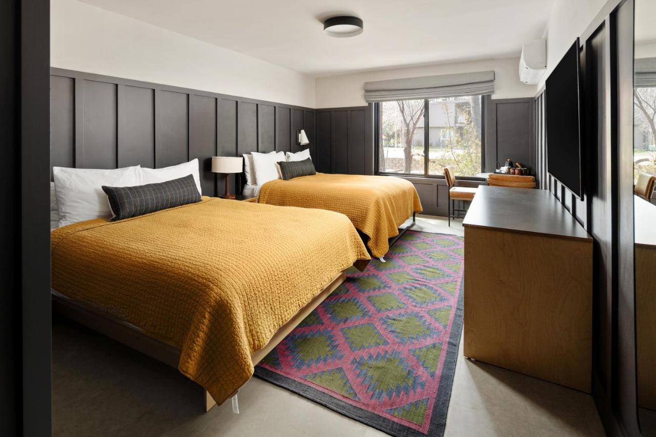 Queen Room with Two Queen Beds - Disability Access at The Coachman Hotel