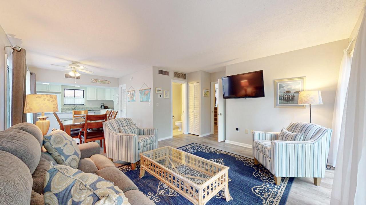  | 37 Hickory Cove
