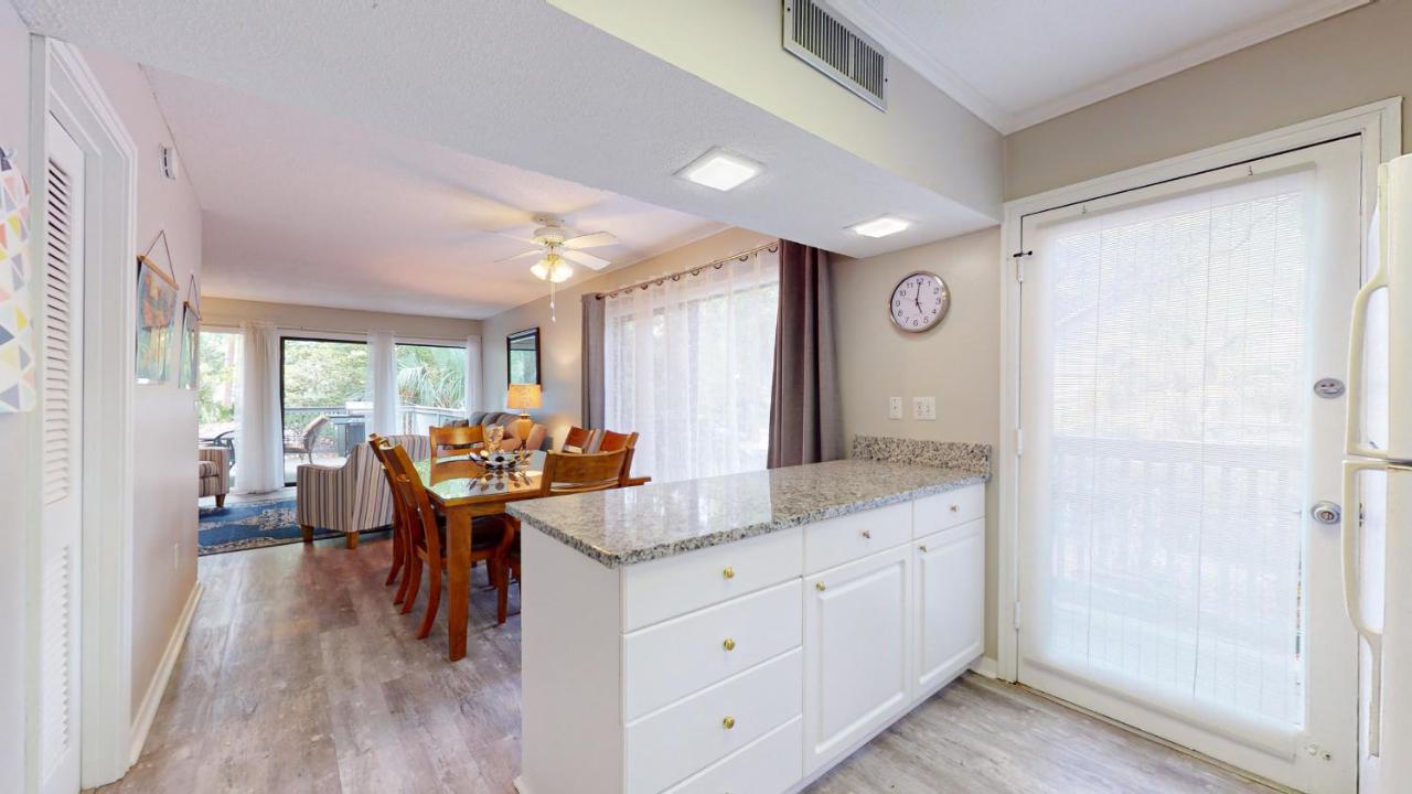  | 37 Hickory Cove
