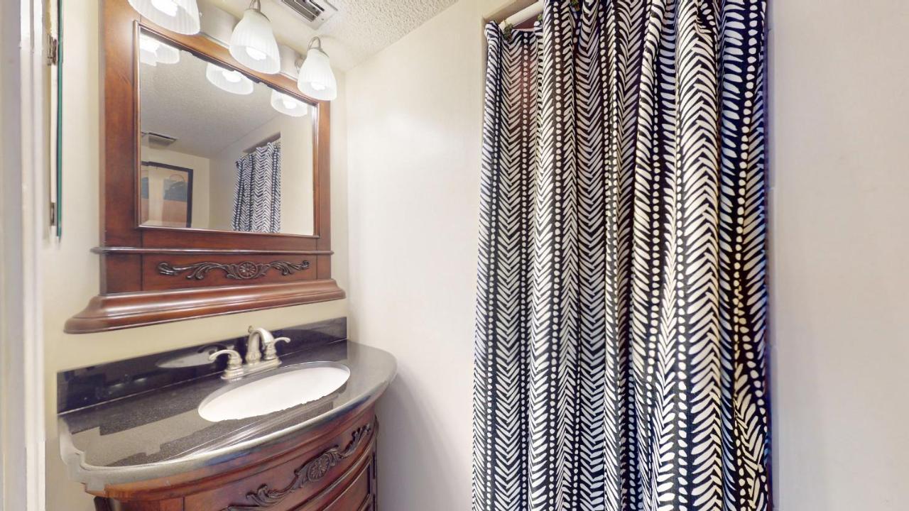  | 37 Hickory Cove