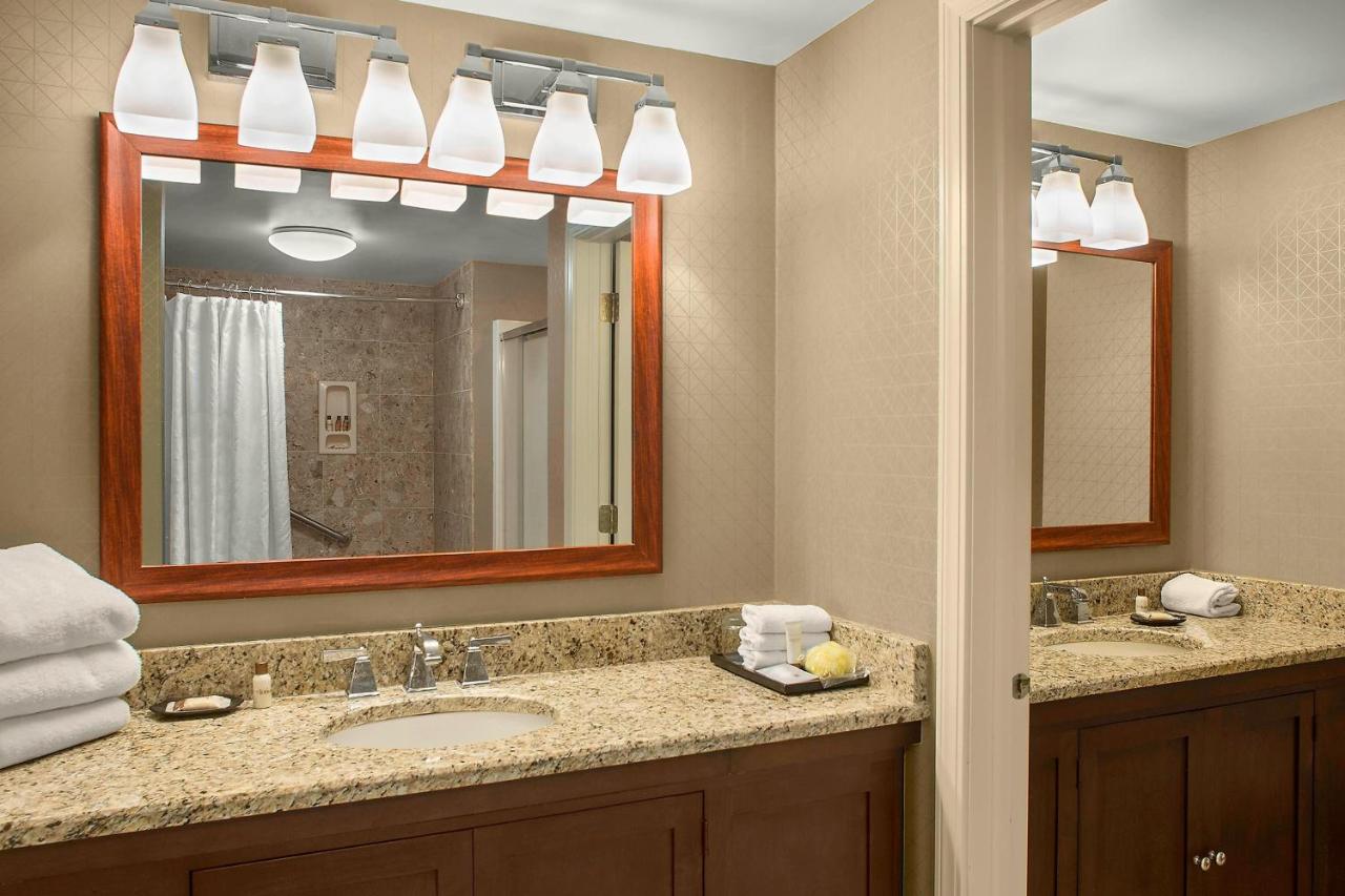 | Sheraton Suites Akron Cuyahoga Falls