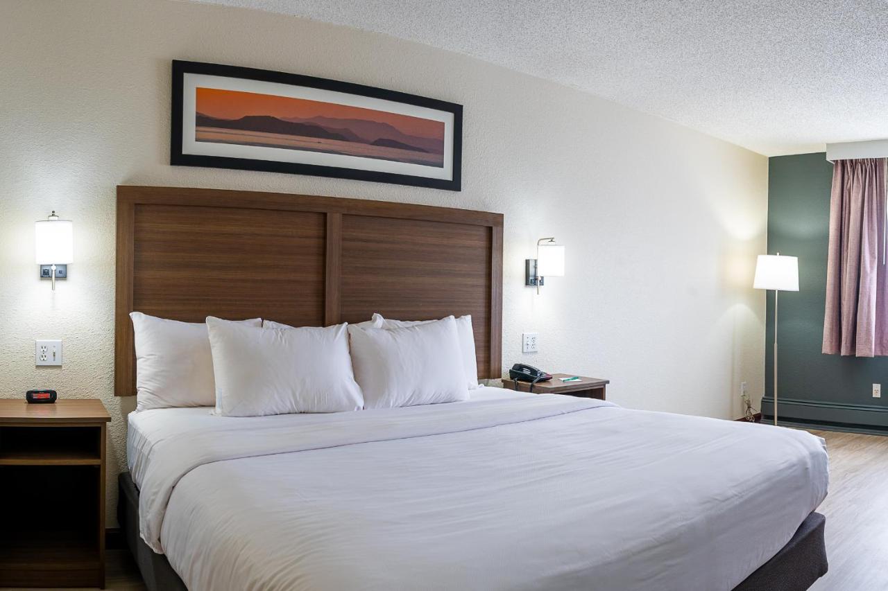 King Room - Non-Smoking at Quality Inn Milan - Sandusky