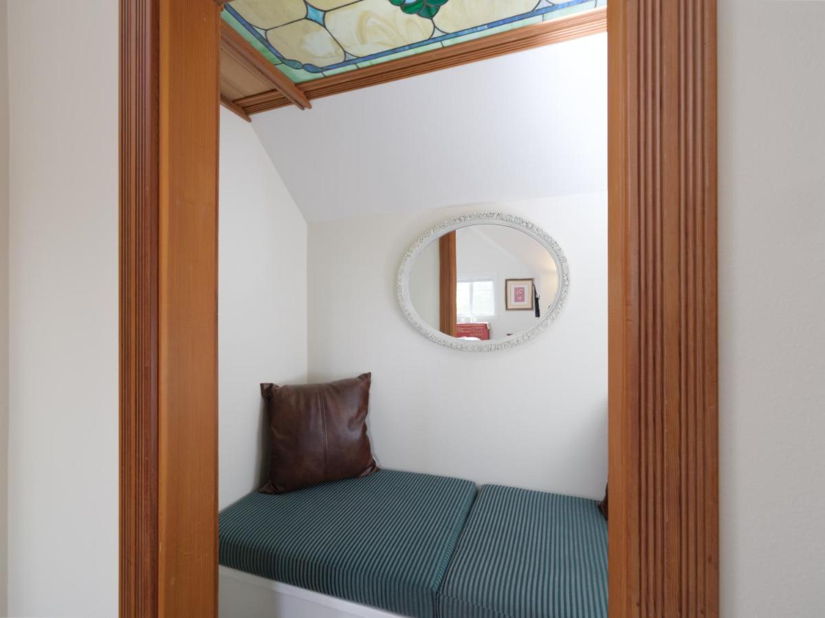 | Arch Cape Inn and Retreat