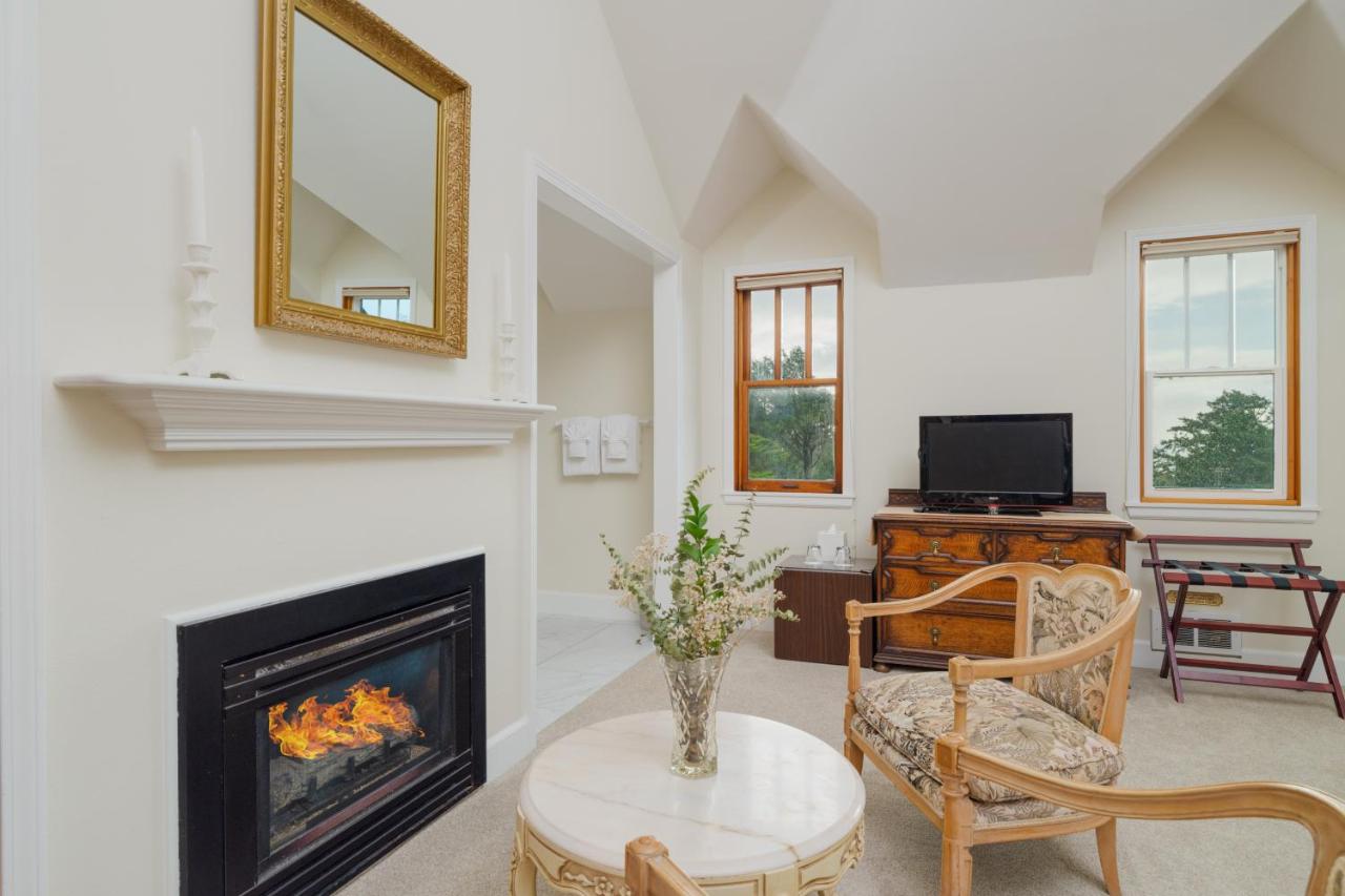| Arch Cape Inn and Retreat