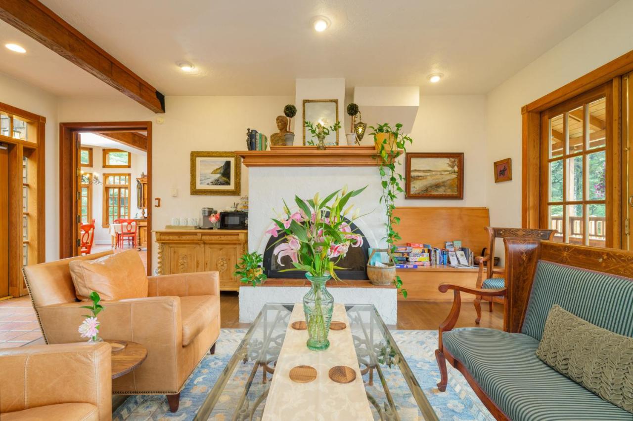 | Arch Cape Inn and Retreat