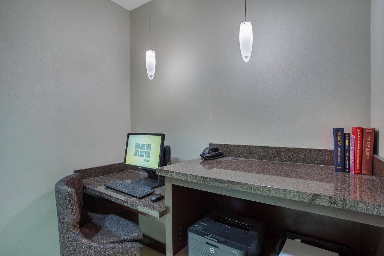 | Residence Inn Jackson