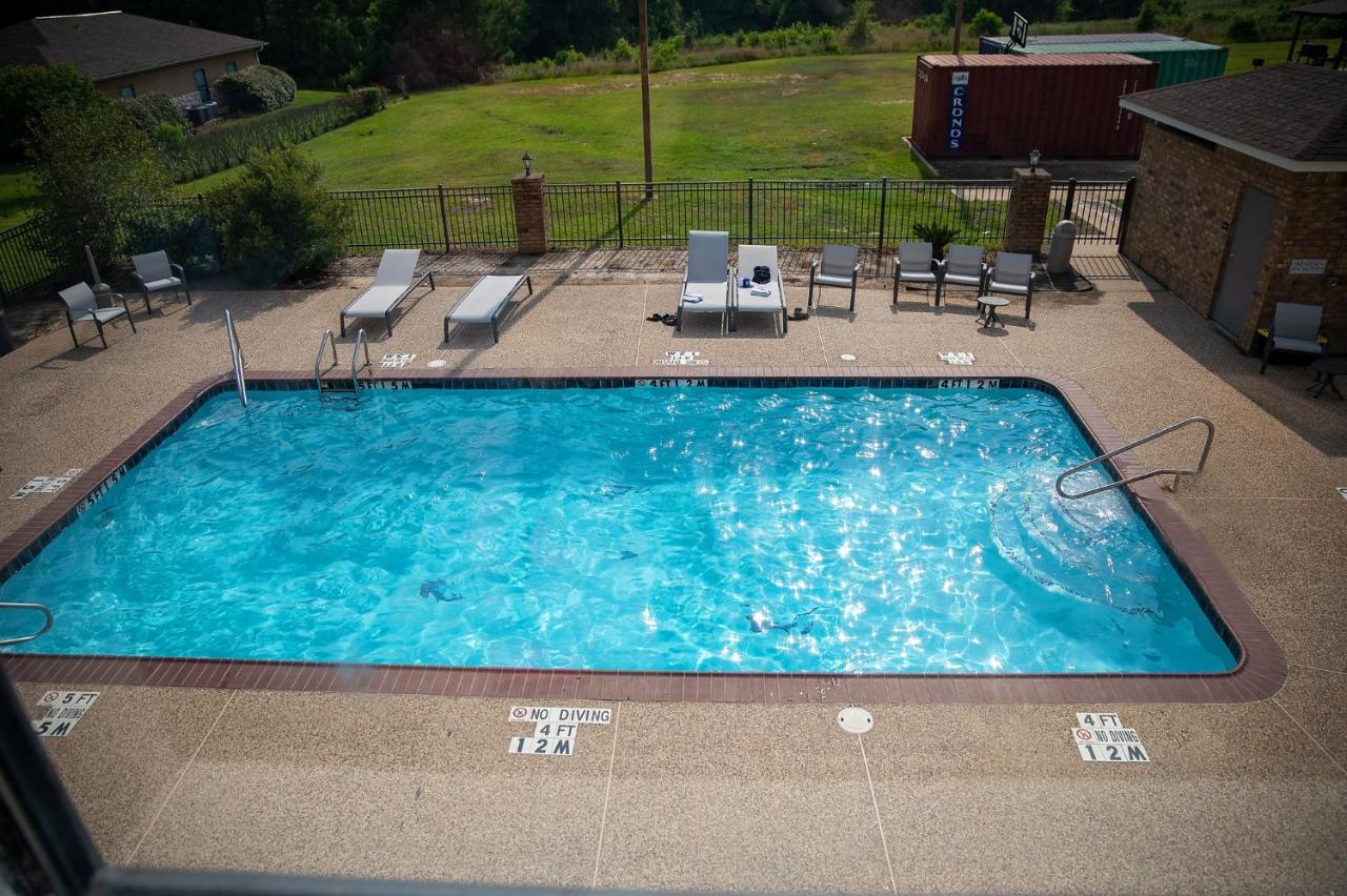  | Holiday Inn Express & Suites Center, an IHG Hotel
