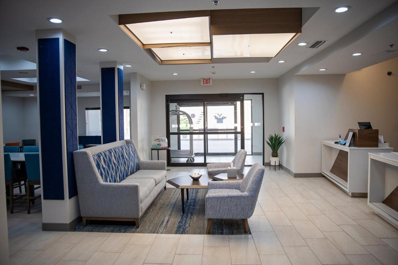  | Holiday Inn Express & Suites Center, an IHG Hotel