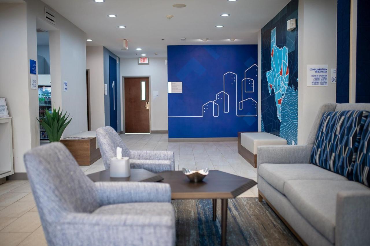  | Holiday Inn Express & Suites Center, an IHG Hotel