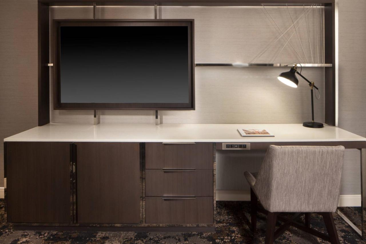 Two Double Beds at Dallas/Fort Worth Airport Marriott