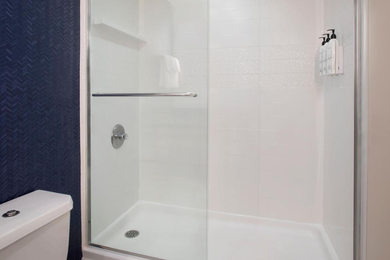 | Fairfield by Marriott Rochester Henrietta/University Area