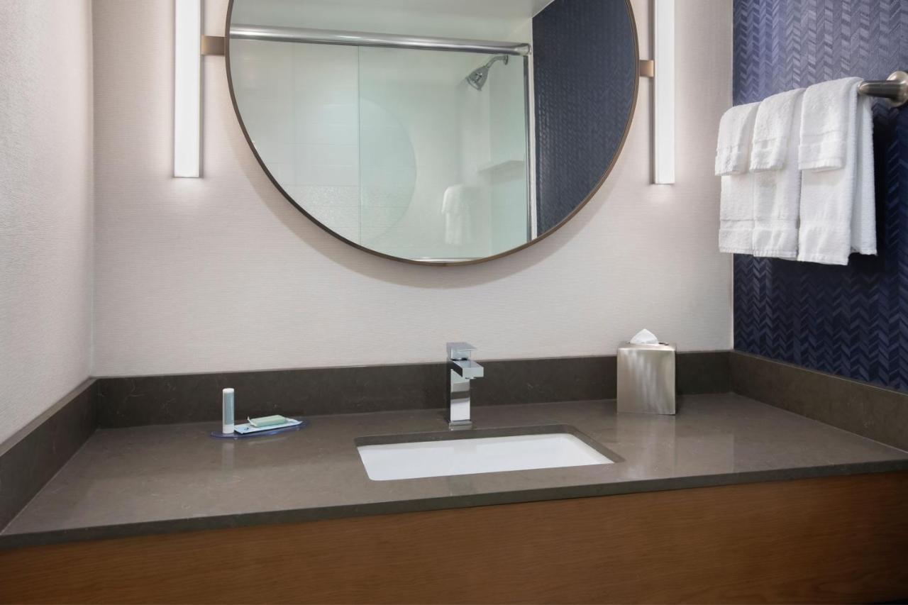 | Fairfield by Marriott Rochester Henrietta/University Area