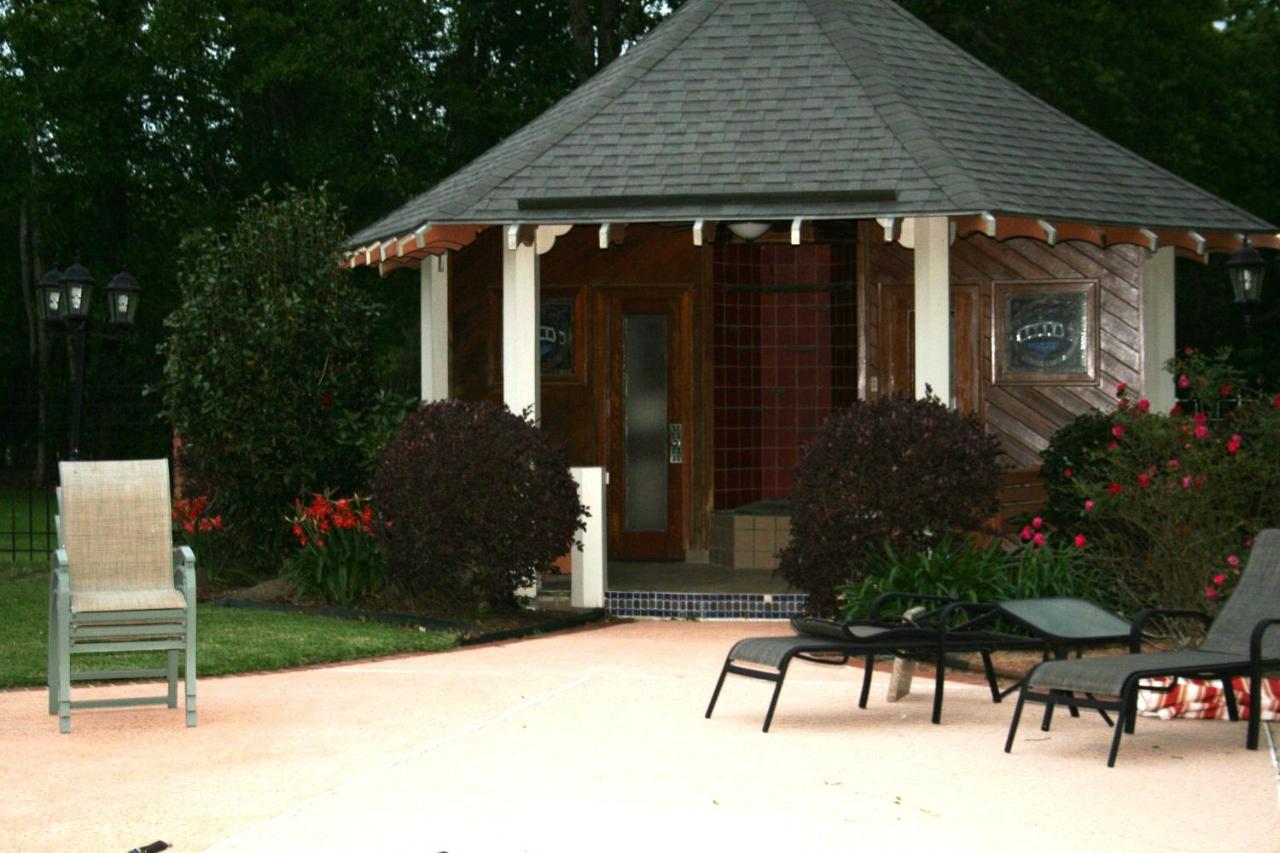 | Louisiana Cajun Mansion
