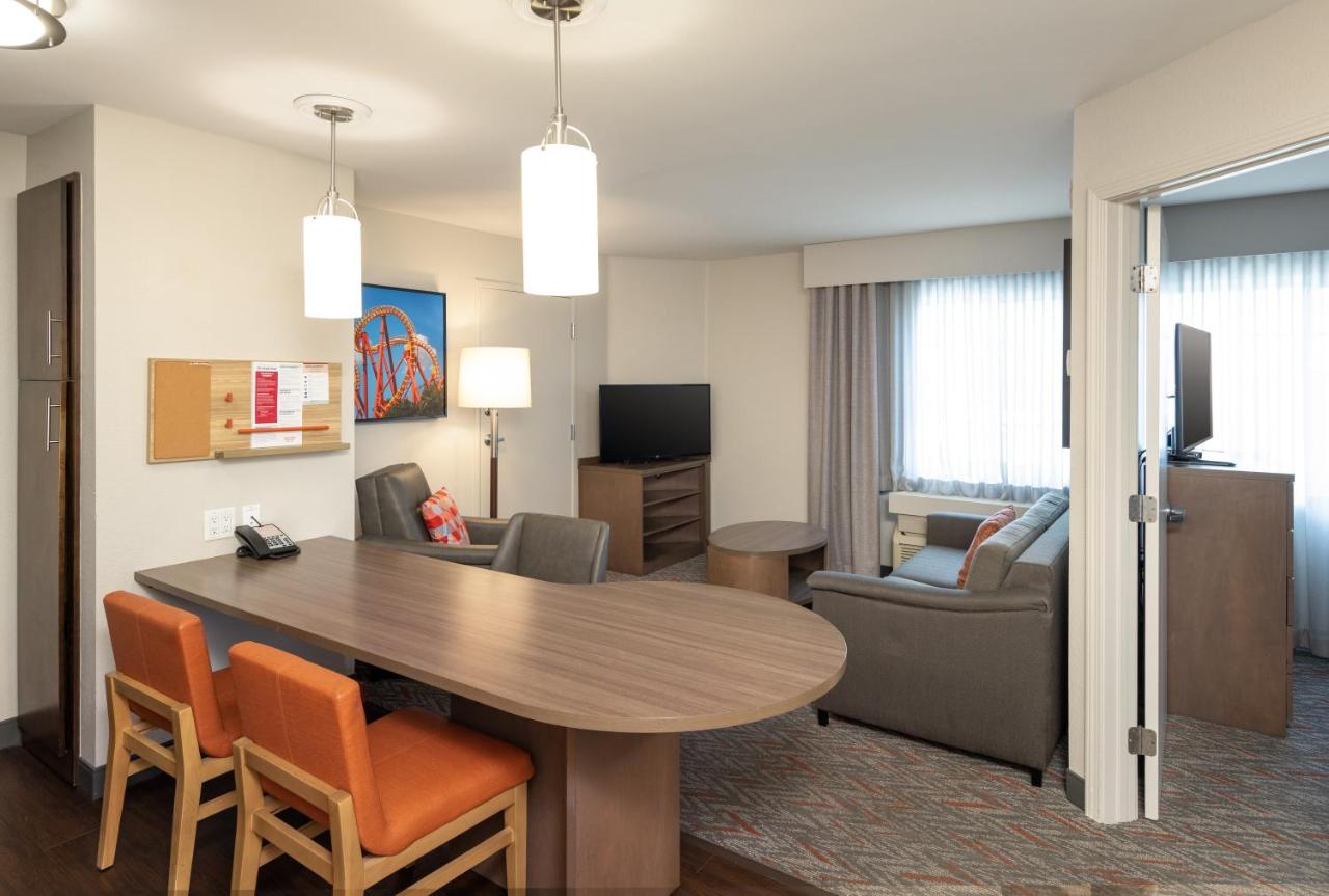  | Candlewood Suites Anaheim - Resort Area, an IHG Hotel