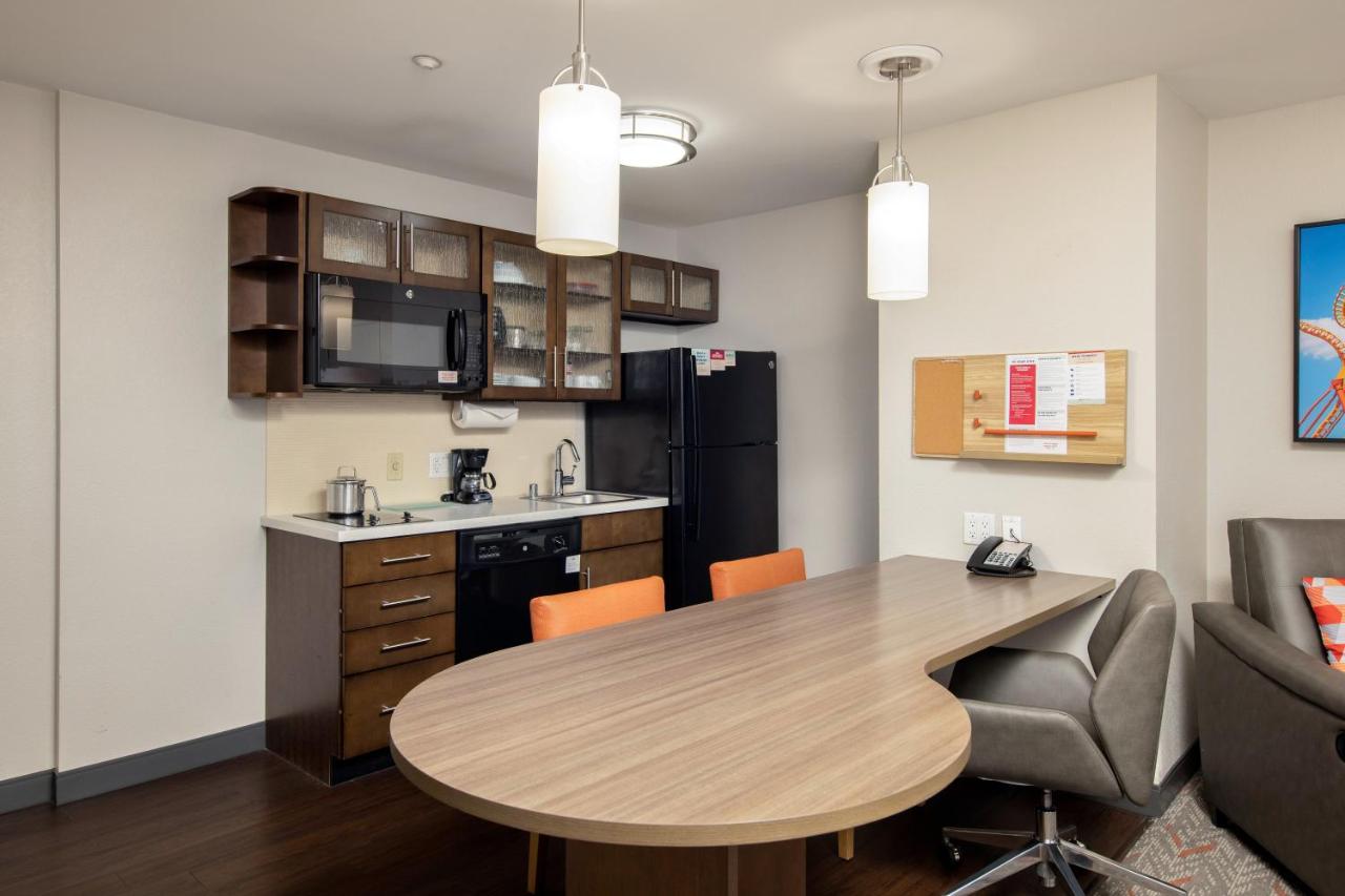 Queen Suite with Sofa Bed at Candlewood Suites Anaheim - Resort Area by IHG