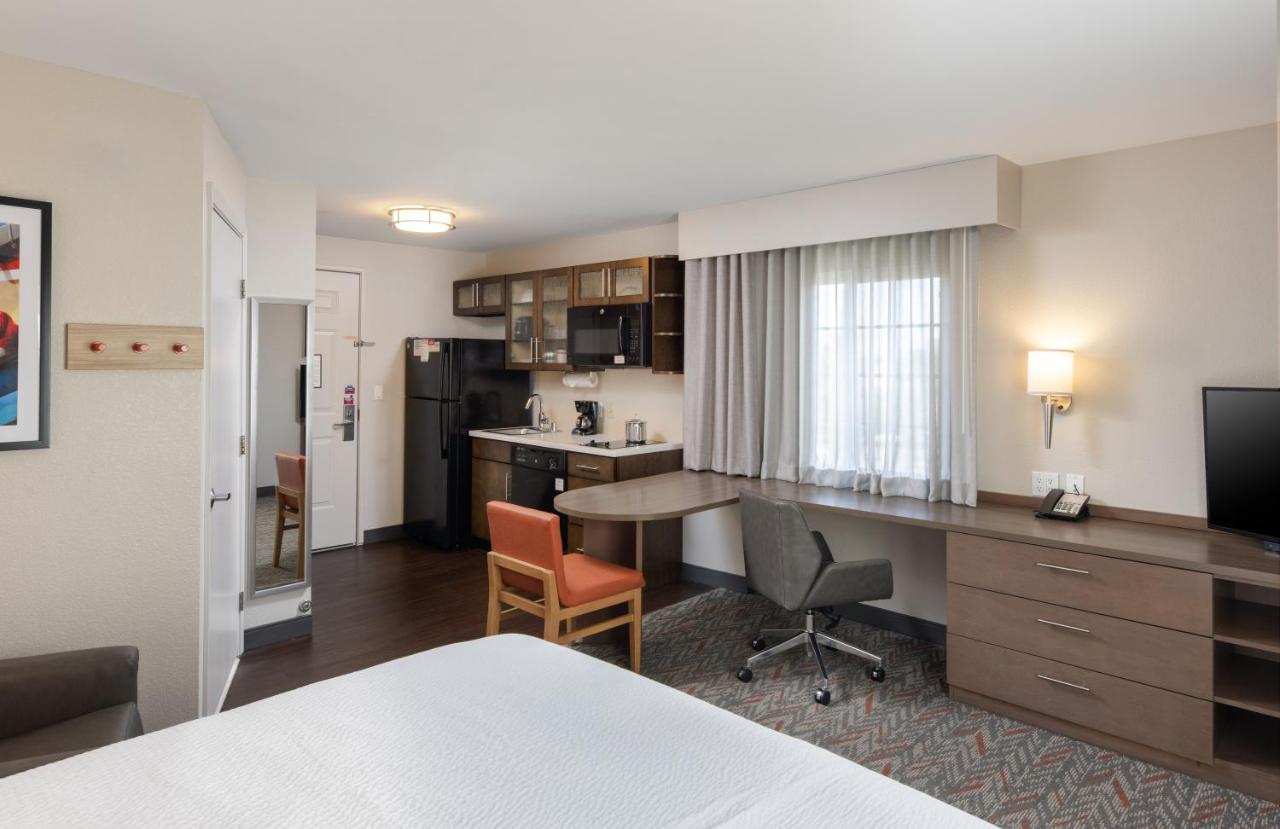 Queen Room - Hearing Accessible - Non-Smoking at Candlewood Suites Anaheim - Resort Area by IHG