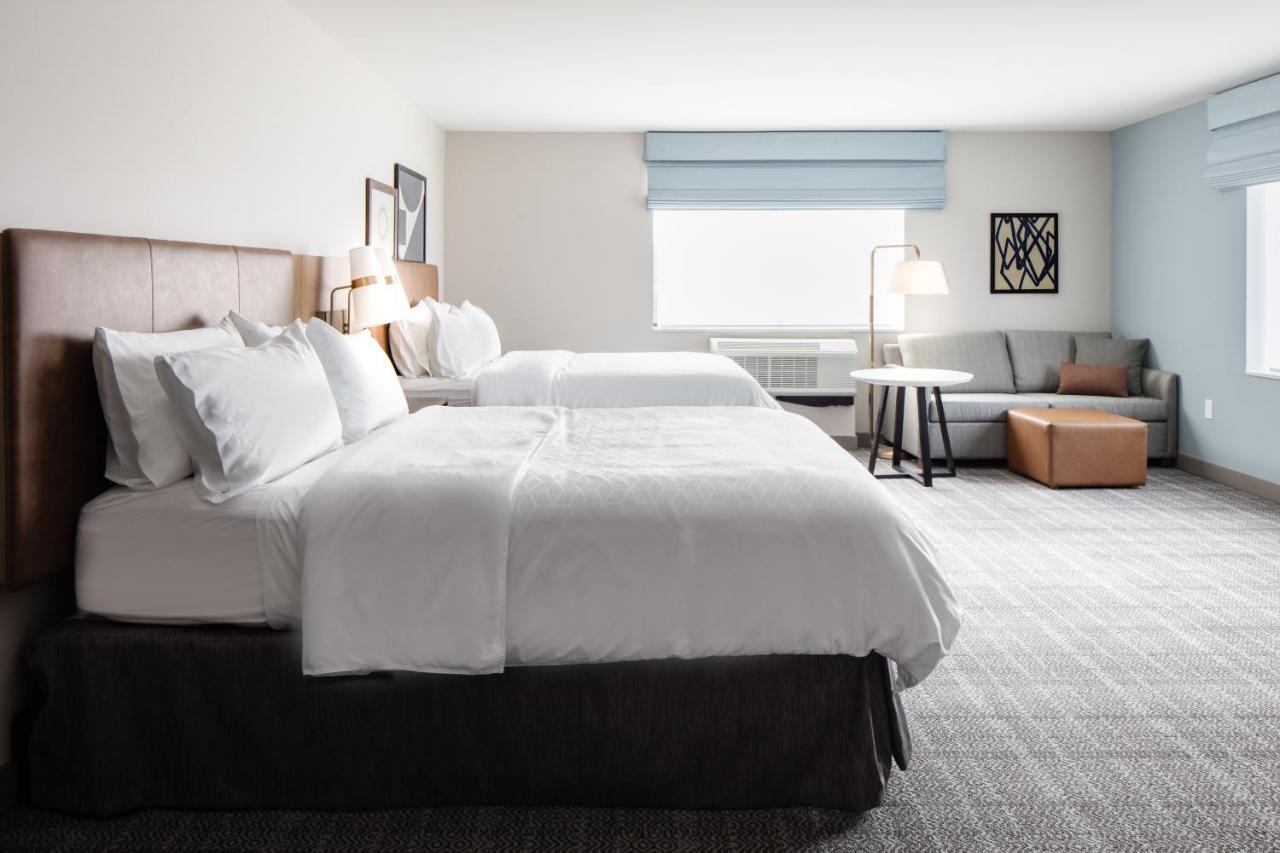 Studio Suite at Staybridge Suites Iowa City Coralville by IHG
