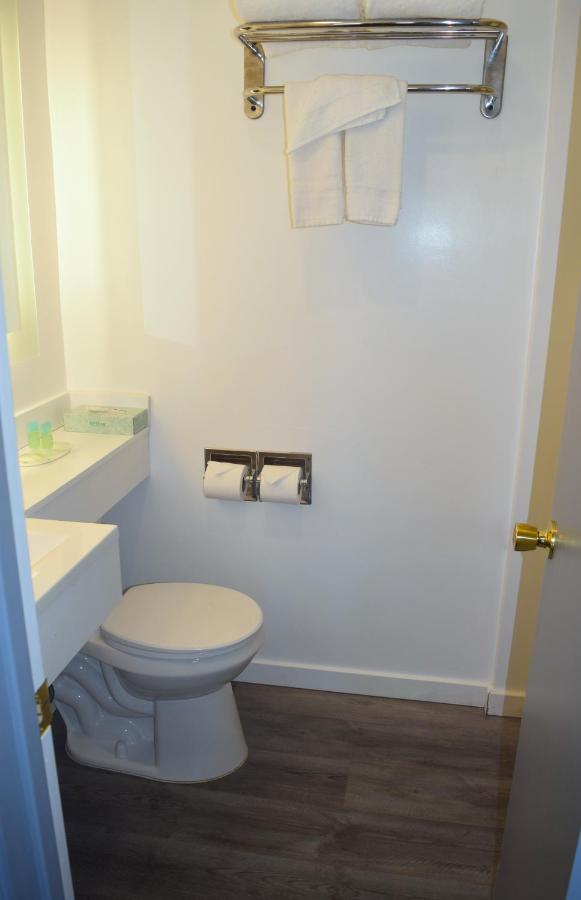 Family Suite at SF Central Hotel