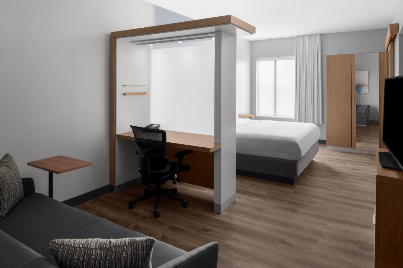 Deluxe King Studio with Sofa Bed at SpringHill Suites by Marriott Houston Intercontinental Arprt