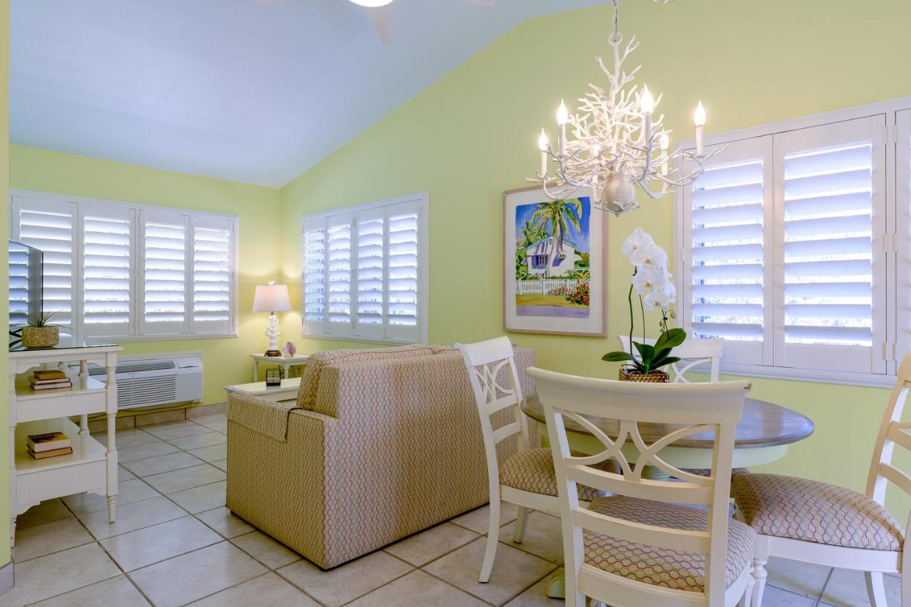 King Suite at Kona Kai Resort and Gallery - Adults Only