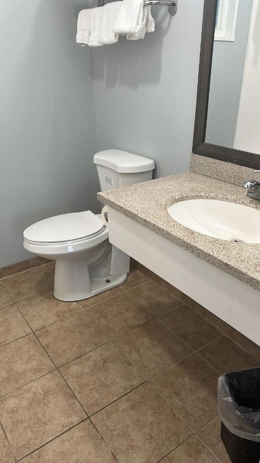 | Americas Best Value Inn