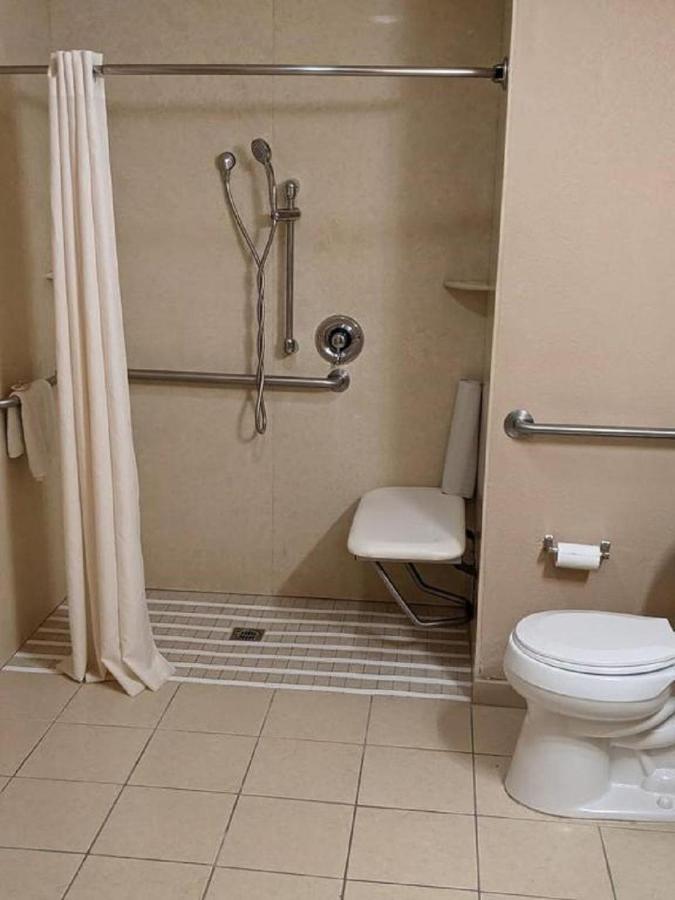 King Room with Roll-In Shower - Disability Access at Dana Point Marina Inn