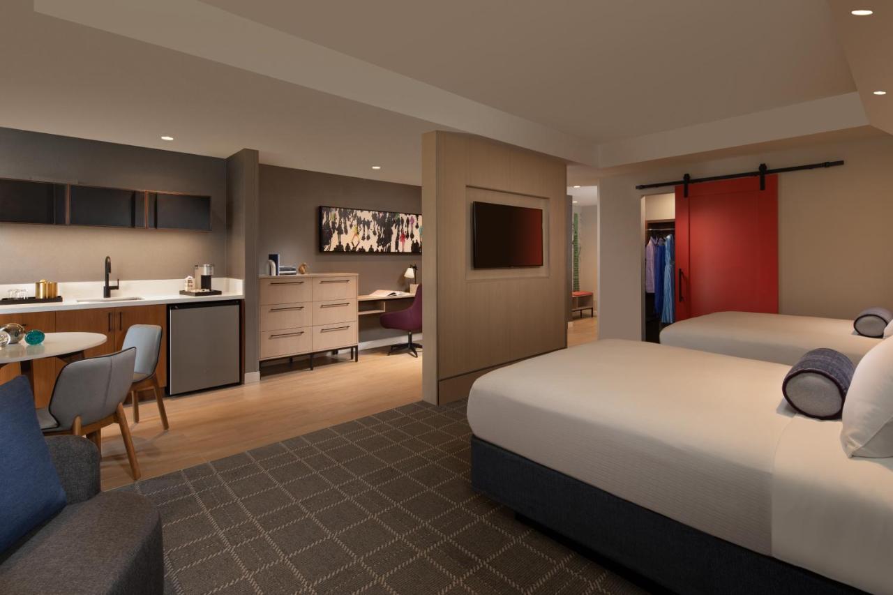 | The Watermark Hotel