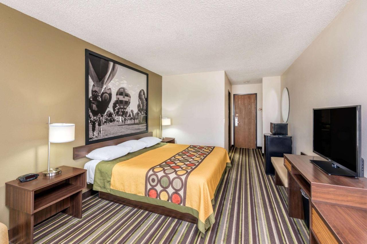  | Super 8 by Wyndham Roswell