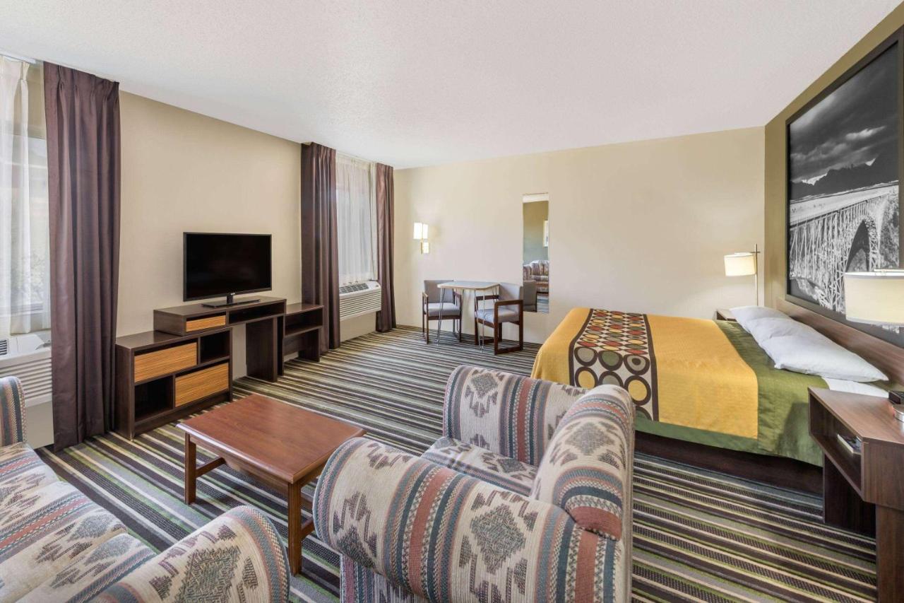  | Super 8 by Wyndham Roswell