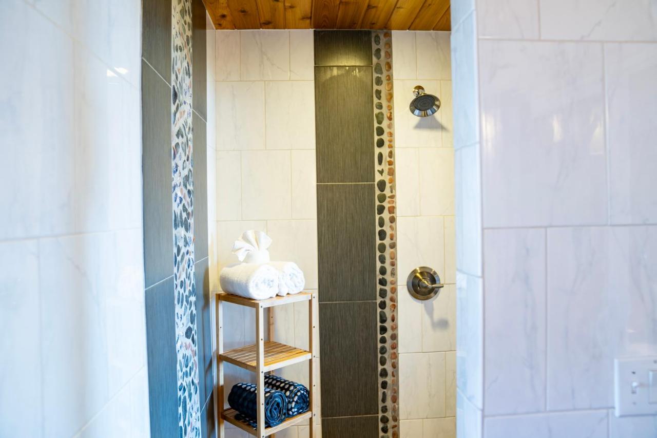 Studio with Ocean View at Homer Inn and Spa