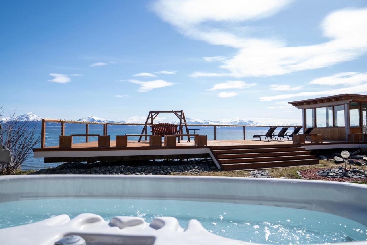 Superior Single Room with Sea View at Homer Inn and Spa