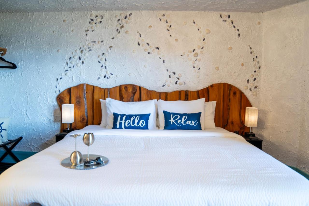 Superior Single Room with Sea View at Homer Inn and Spa