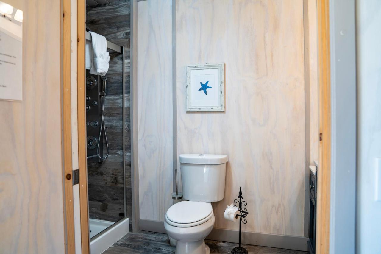 Superior Single Room with Sea View at Homer Inn and Spa