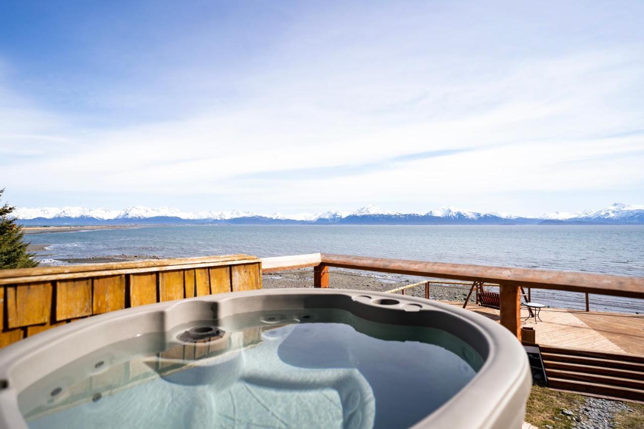 Superior Single Room with Sea View at Homer Inn and Spa