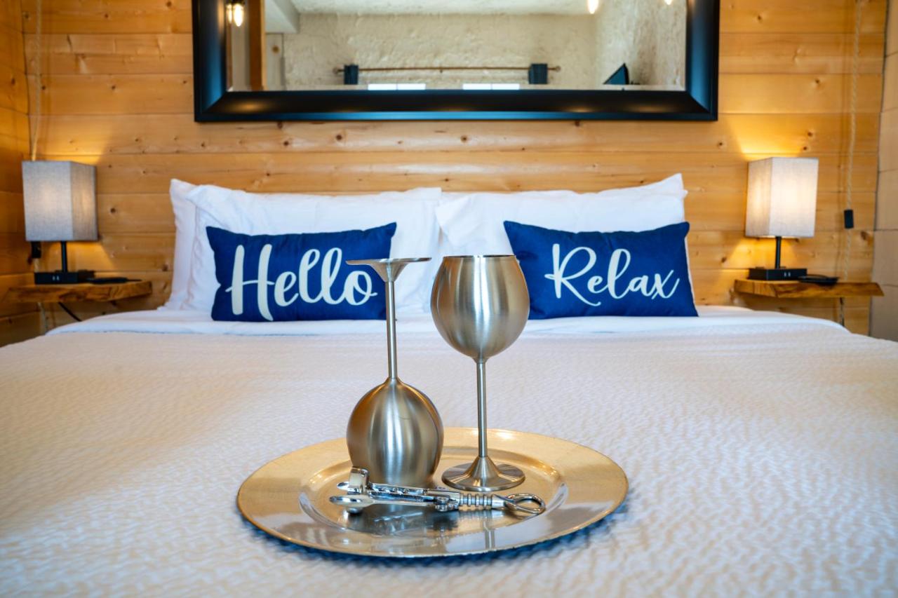 Superior Single Room with Sea View at Homer Inn and Spa