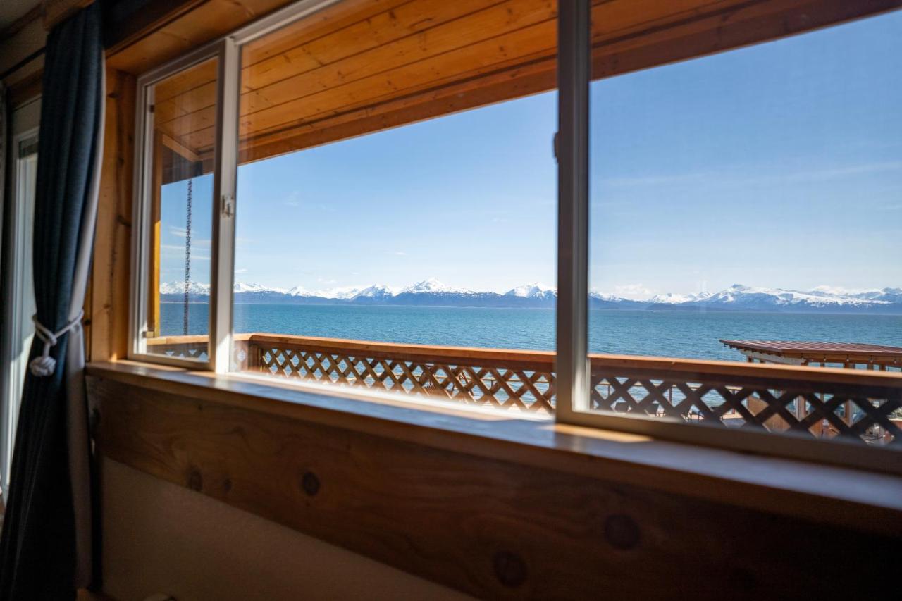 Studio with Ocean View at Homer Inn and Spa
