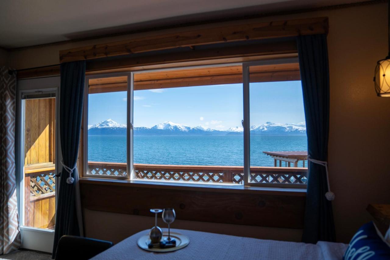 Studio with Ocean View at Homer Inn and Spa