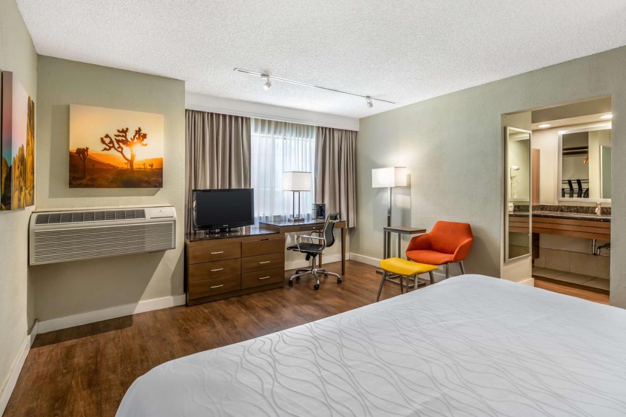 King Room at Best Western Inn at Palm Springs