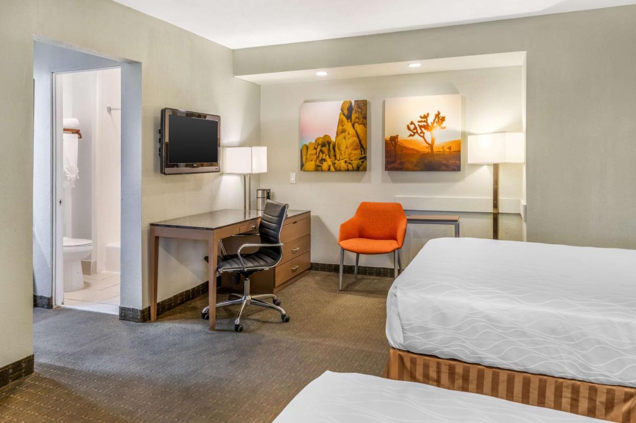 Double Room with Two Double Beds at Best Western Inn at Palm Springs