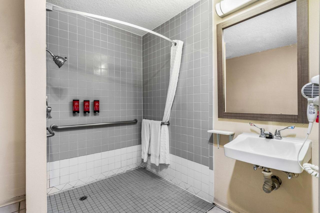 King Room with Roll-In Shower - Disability Access at SureStay Hotel by Best Western Albuquerque Midtown